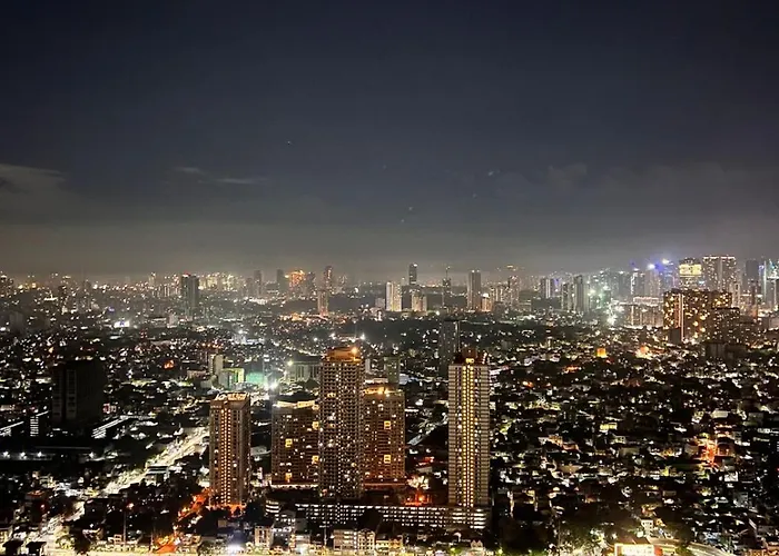 Knightsbridge Residences 公寓 *